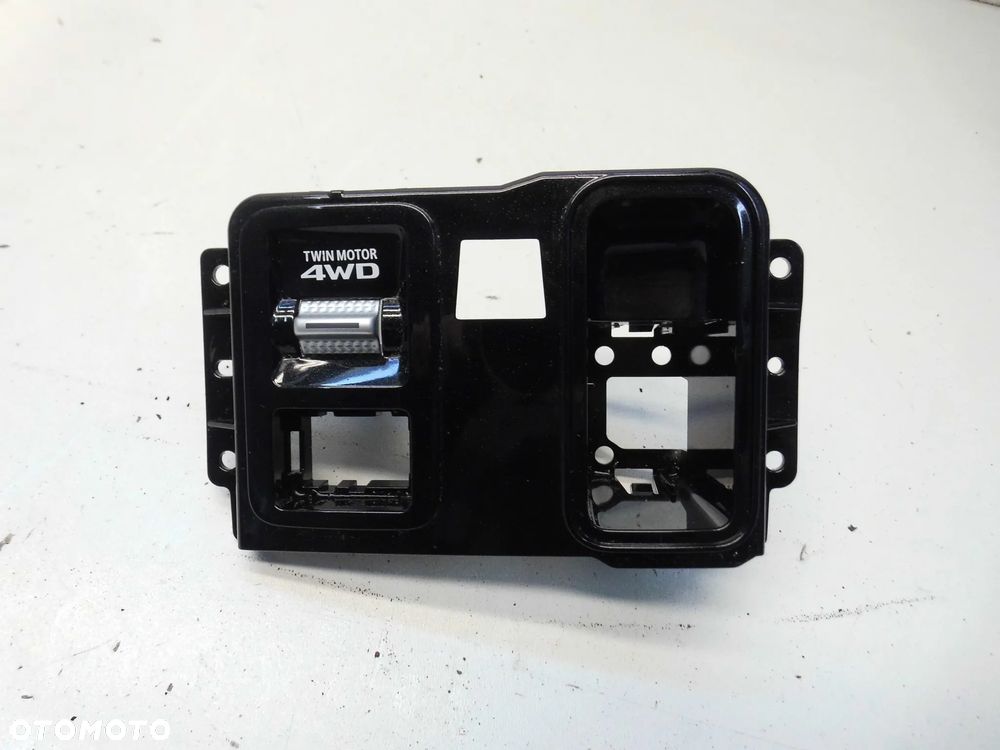 PANEL WŁĄCZNIK PRZEŁĄCZNIK REGULACJI TWIN MOTOR 4WD MITSUBISHI OUTLANDER III LIFT 2.4 PHEV 2020r. ORYGINAŁ - 1