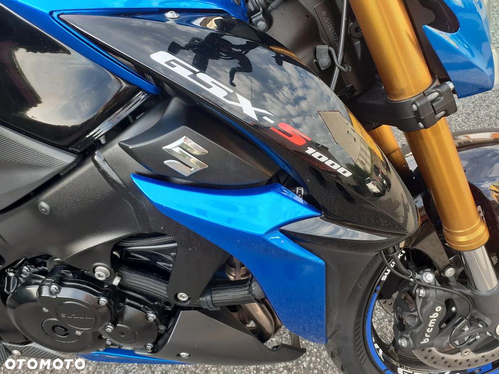 Suzuki GSX 1000 - 2