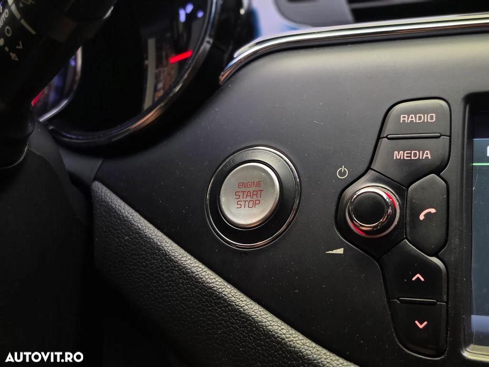 Kia Ceed 1.6 CRDi 136 ISG GT Line - 20