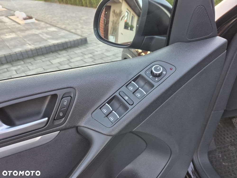 Volkswagen Tiguan - 17