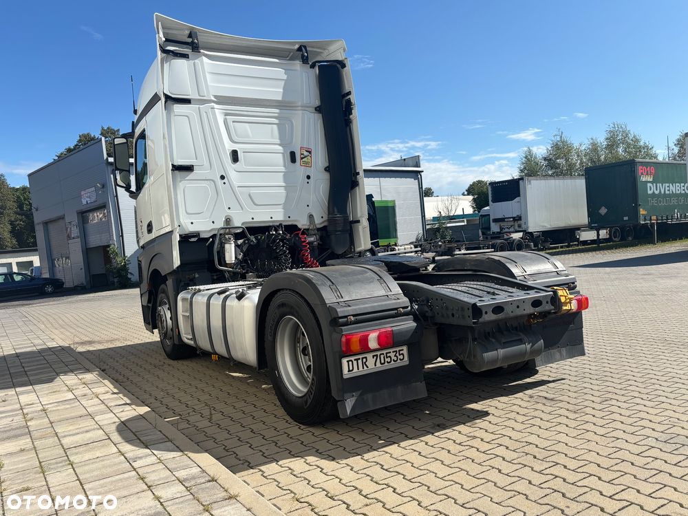 Mercedes-Benz Actros - 4