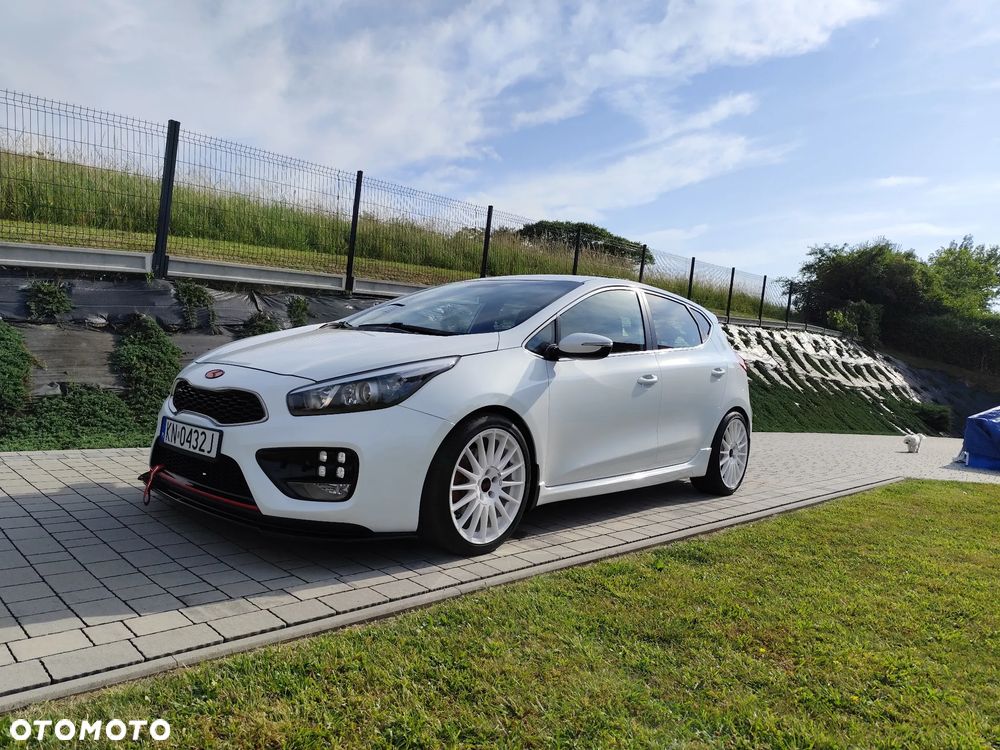 Kia Ceed 1.6 T-GDI GT L - 3