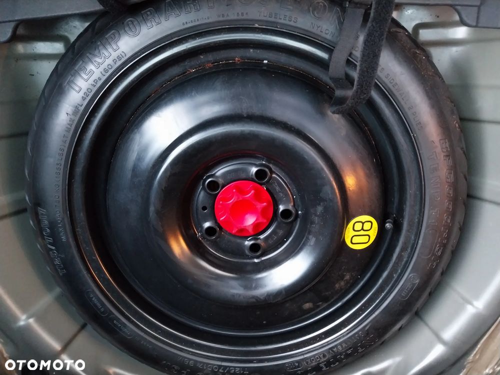 Toyota Auris 1.6 Executive - 13