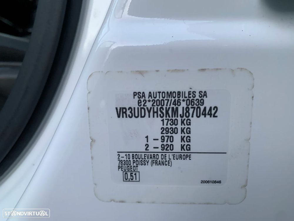 Peugeot 2008 1.5 BlueHDi Allure Pack - 20