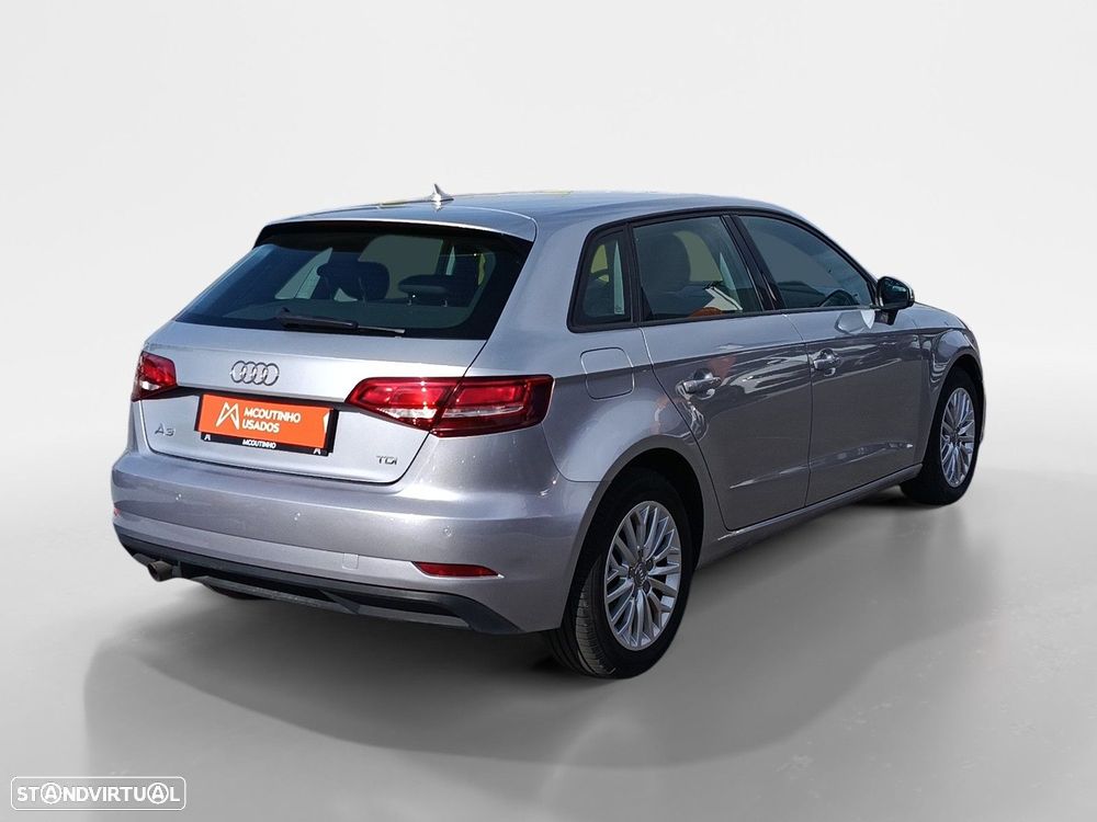 Audi A3 Sportback 1.6 TDI - 5