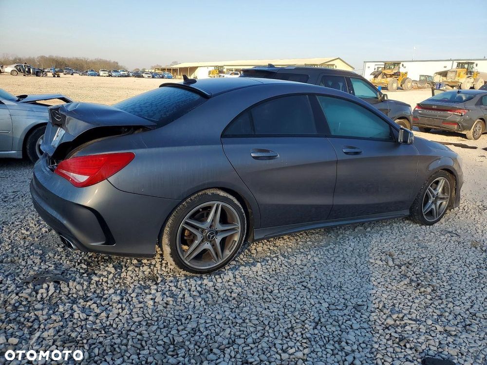 Mercedes-Benz CLA 250 4Matic 7G-DCT - 4