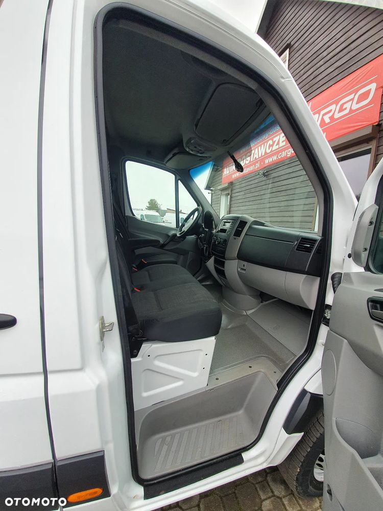 Mercedes-Benz Sprinter - 15