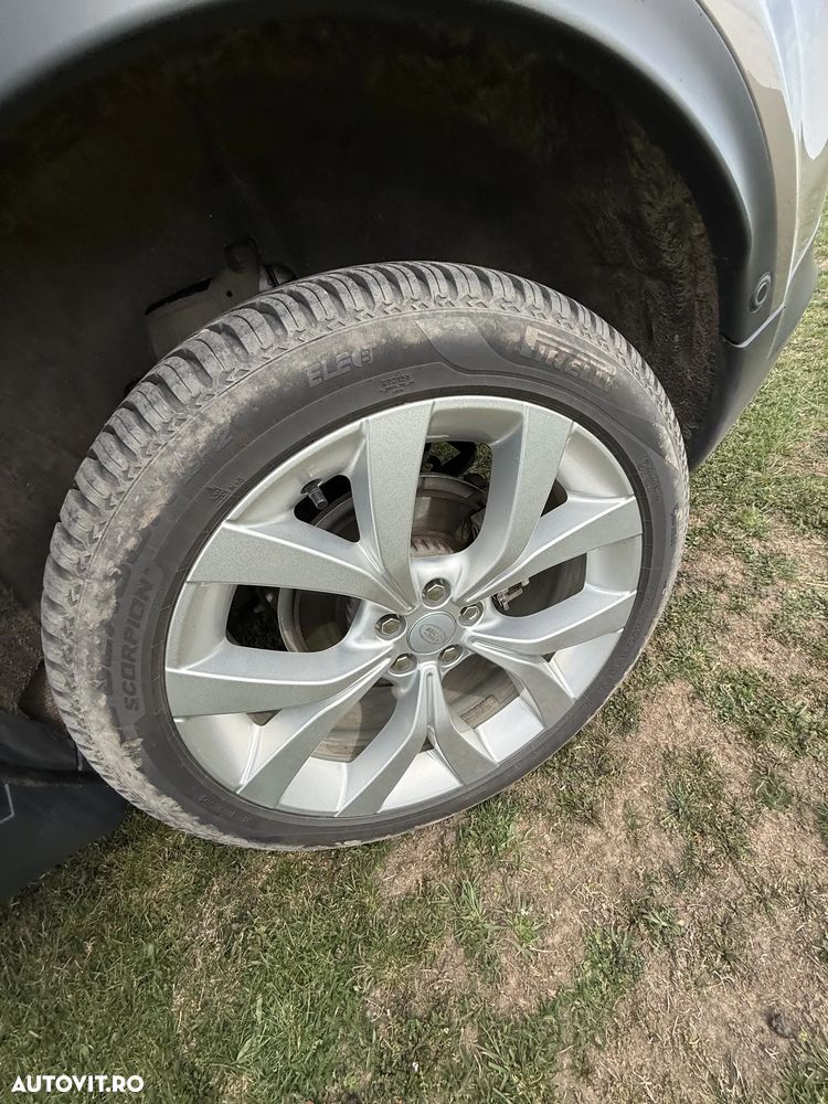 Land Rover Discovery Sport 2.0 P200 MHEV SE - 11