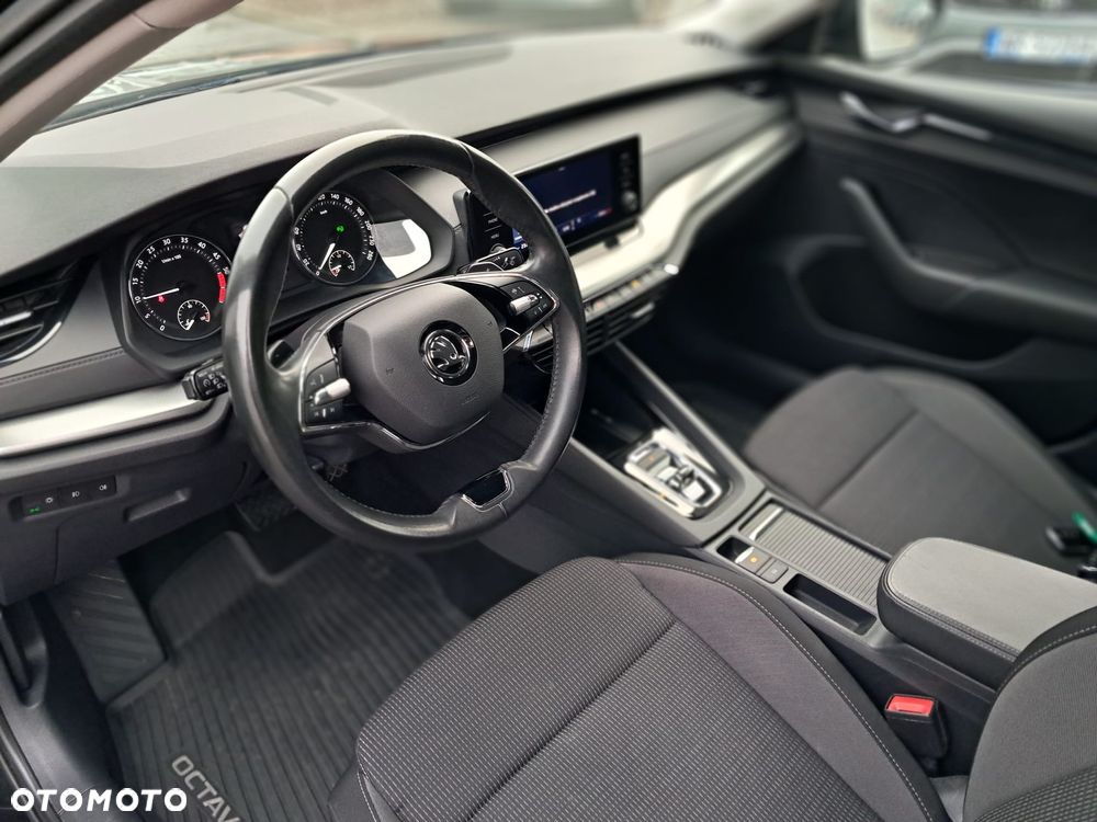 Skoda Octavia 2.0 TDI Ambition DSG - 17