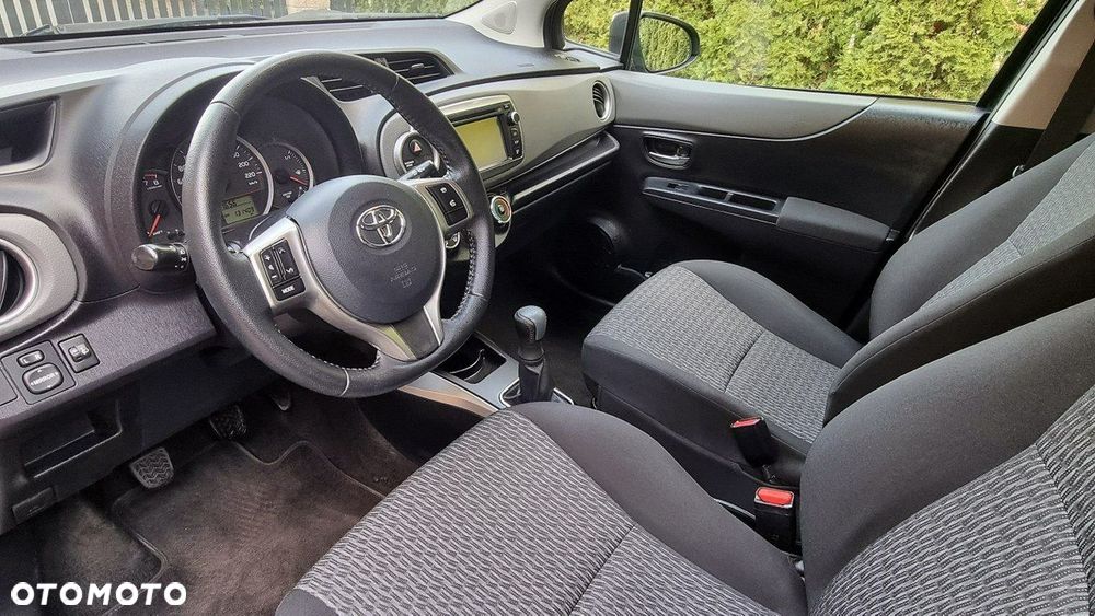 Toyota Yaris - 11