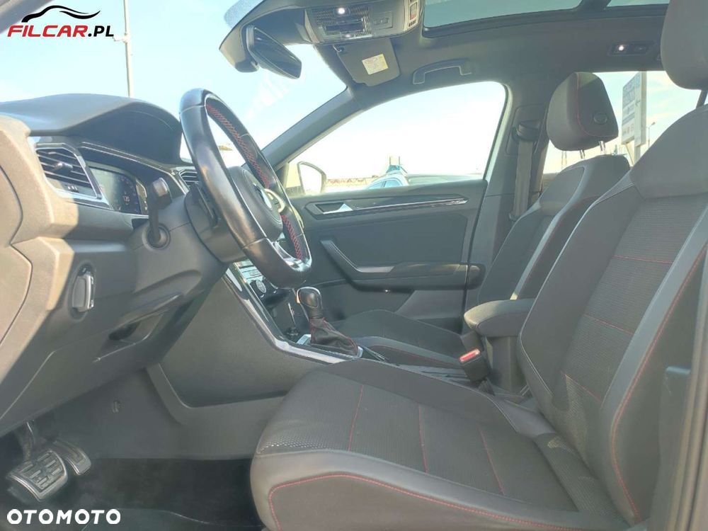 Volkswagen T-Roc - 6