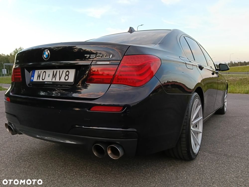 BMW Seria 7 - 20