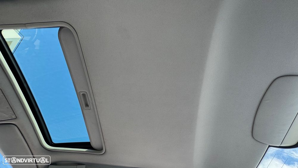 BMW 320 d Sport - 14