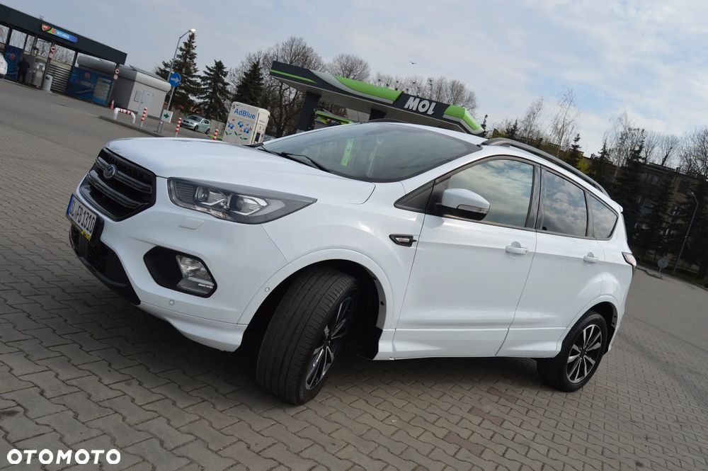 Ford Kuga 1.5 EcoBoost 2x4 ST-Line - 17