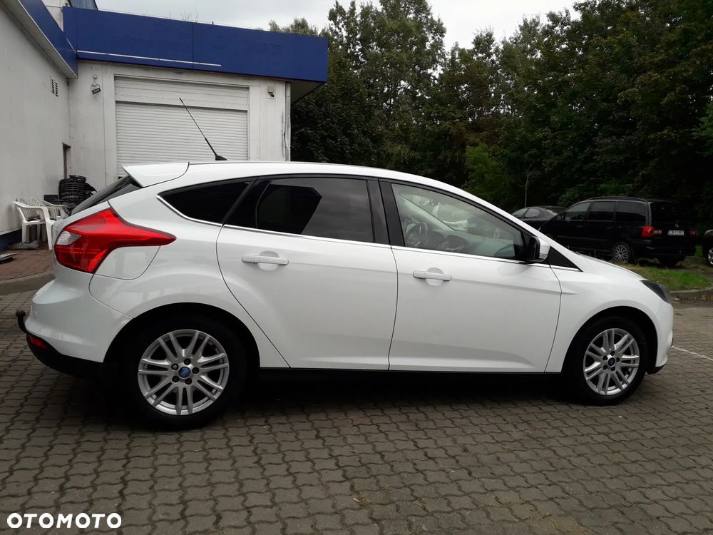Ford Focus 1.0 EcoBoost Titanium - 24