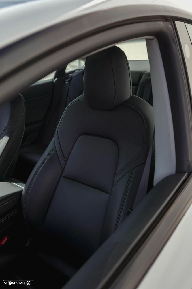 Tesla Model 3 Standard Range Plus RWD - 36