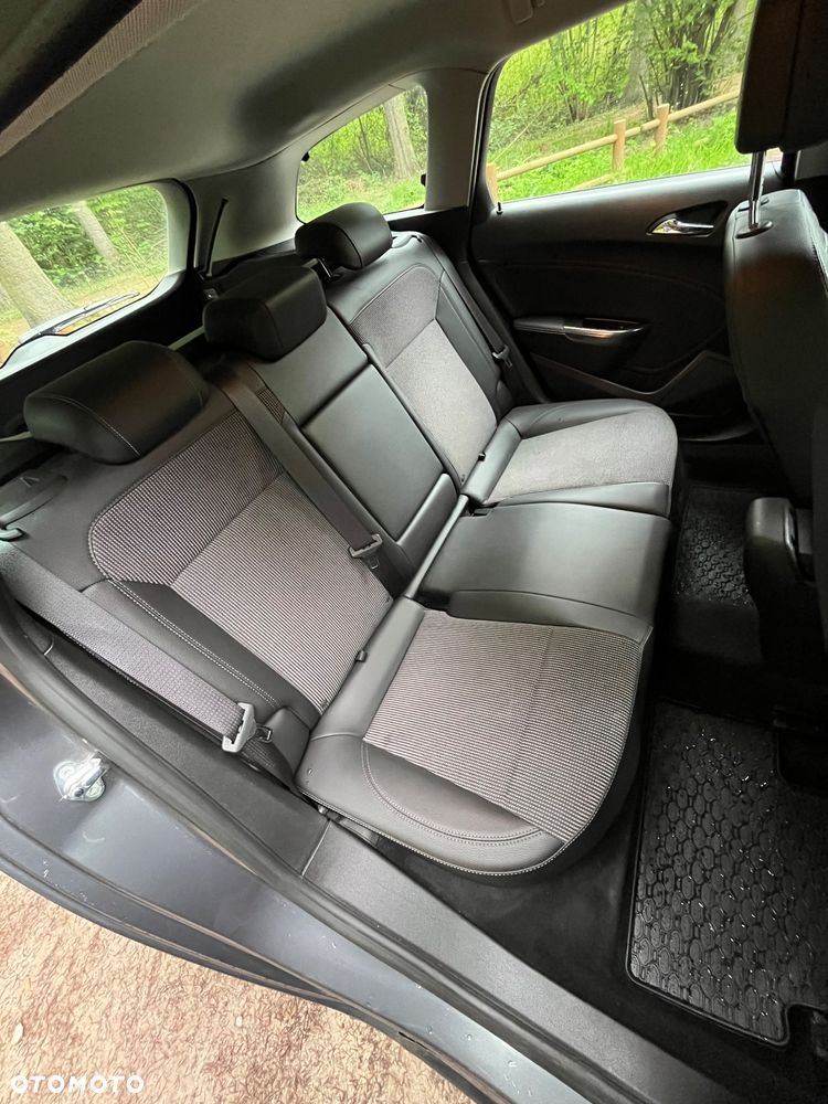 Opel Astra 1.4 Turbo - 13