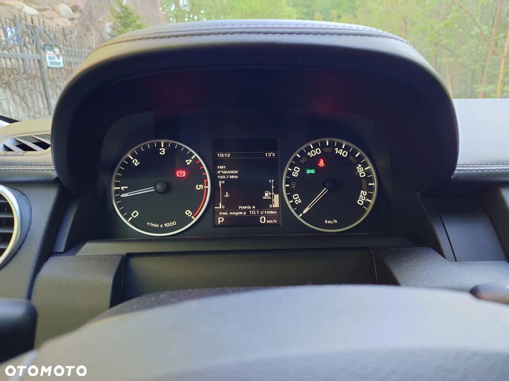 Land Rover Discovery 3.0 SD V6 HSE - 14