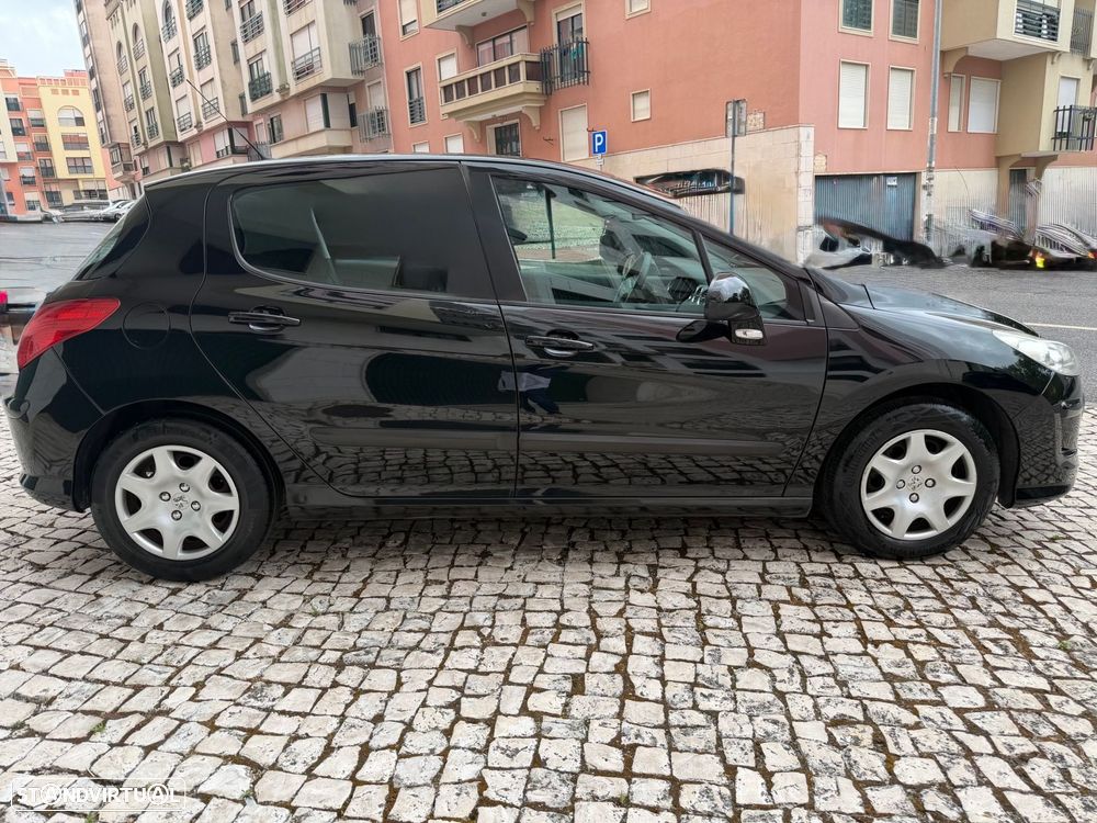 Peugeot 308 1.6 HDi Executive - 4