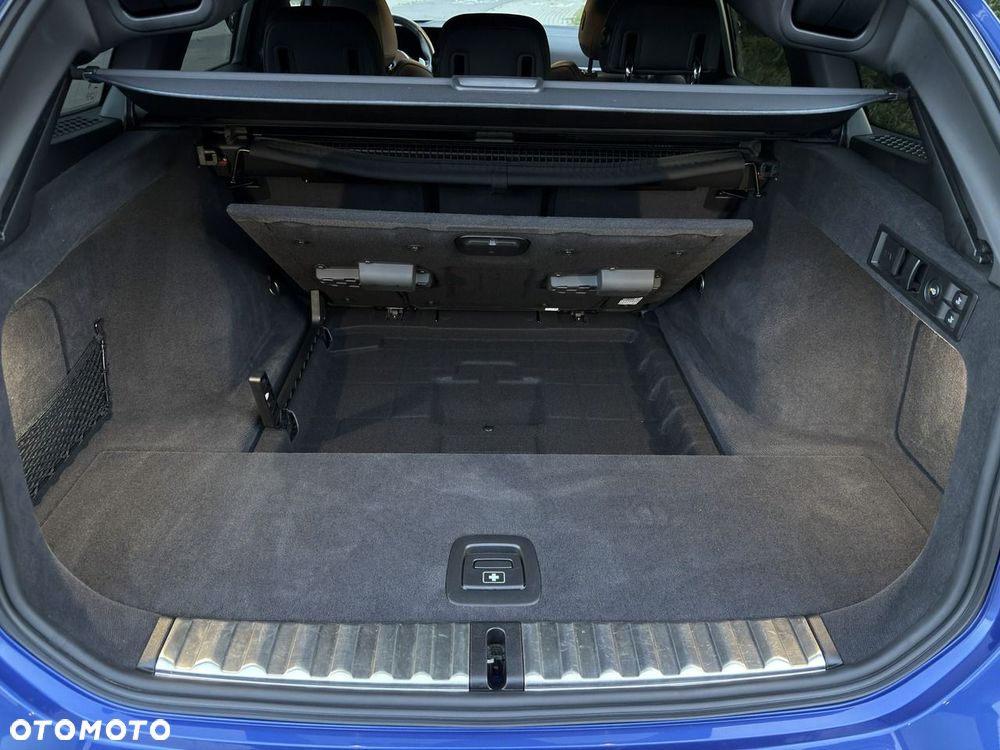 BMW Seria 3 320d M Sport Shadow - 18