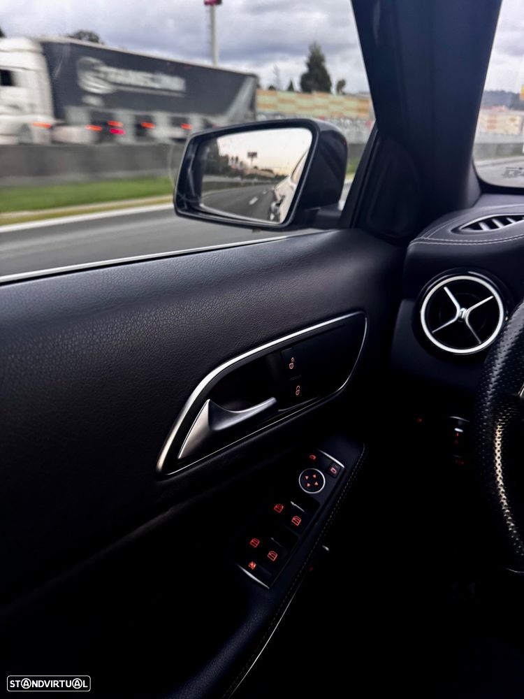 Mercedes-Benz GLA 220 d 4Matic 7G-DCT AMG Line - 20