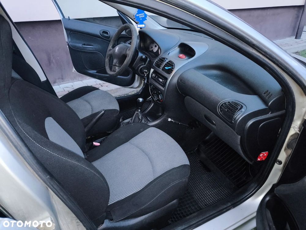 Peugeot 206 1.1 Mistral - 9