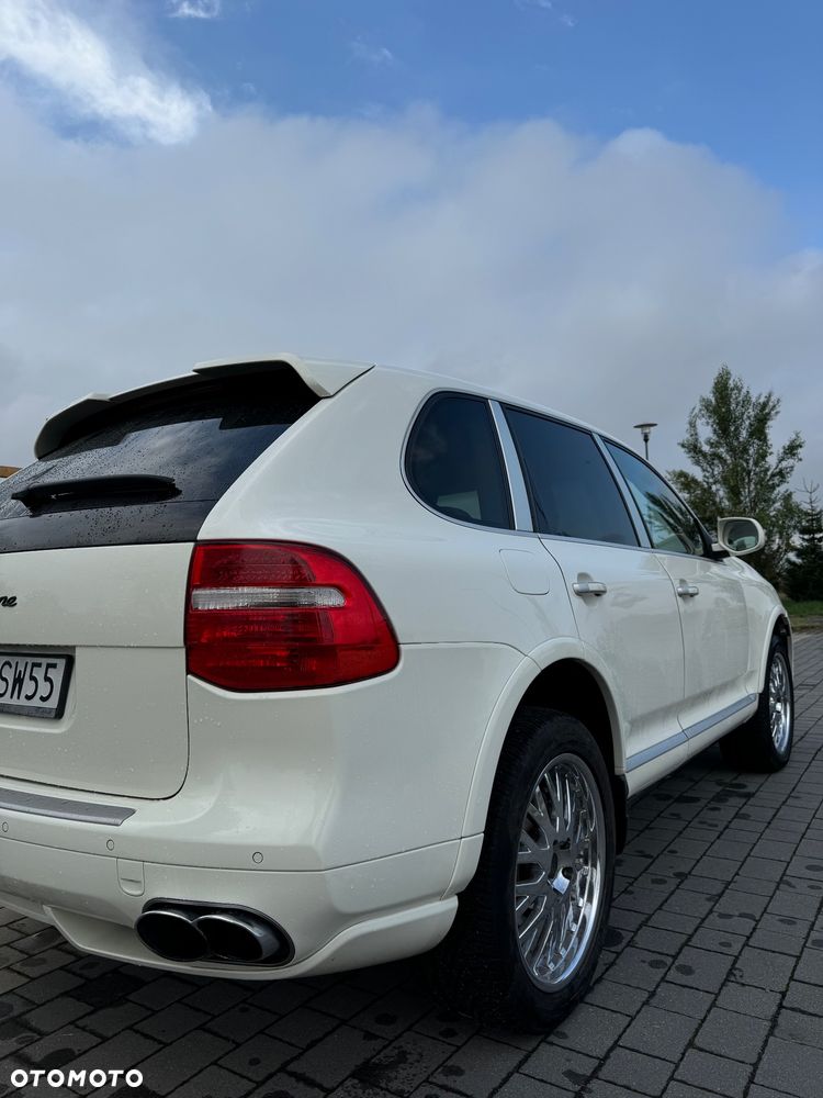 Porsche Cayenne - 6