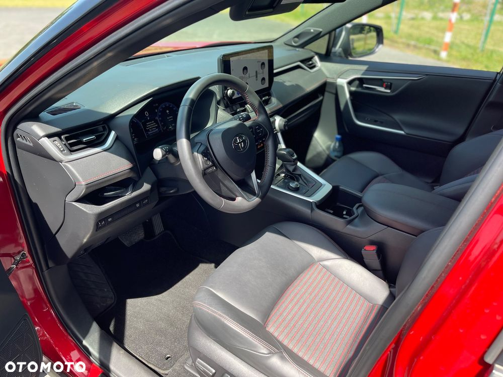Toyota RAV4 - 10