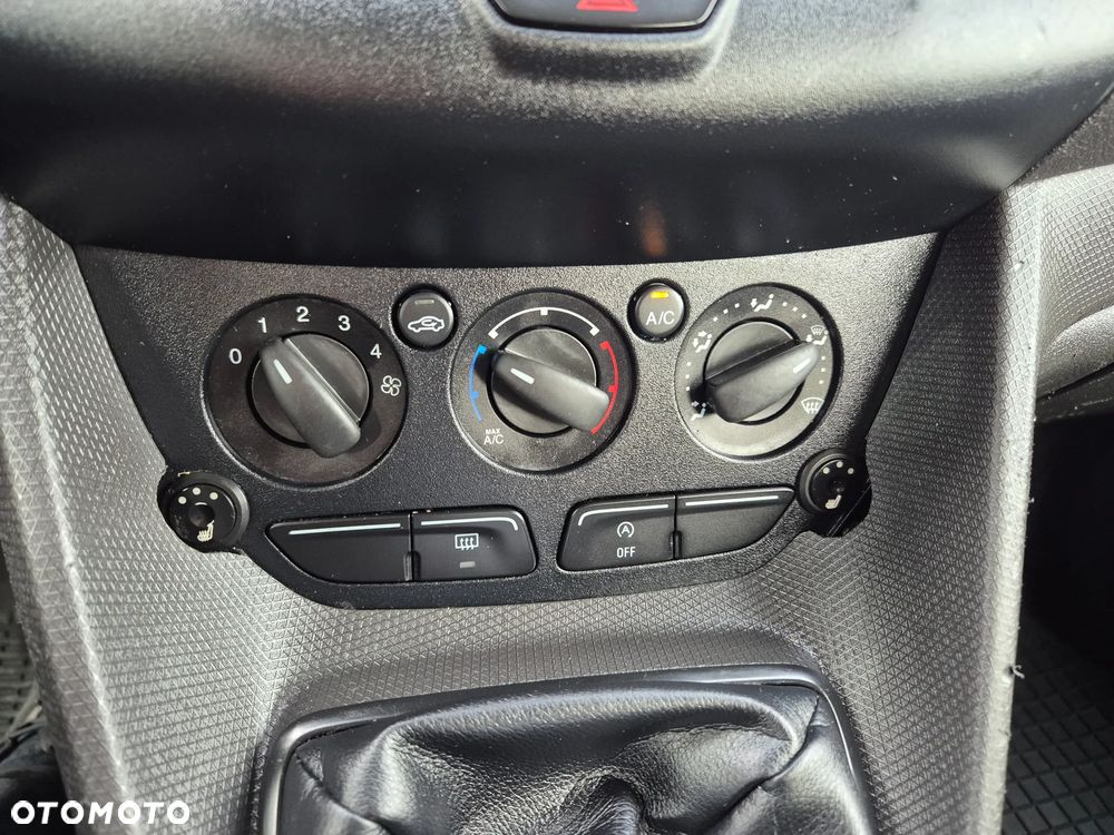 Ford Tourneo Connect 1.5 TDCi Start-Stop Trend - 20