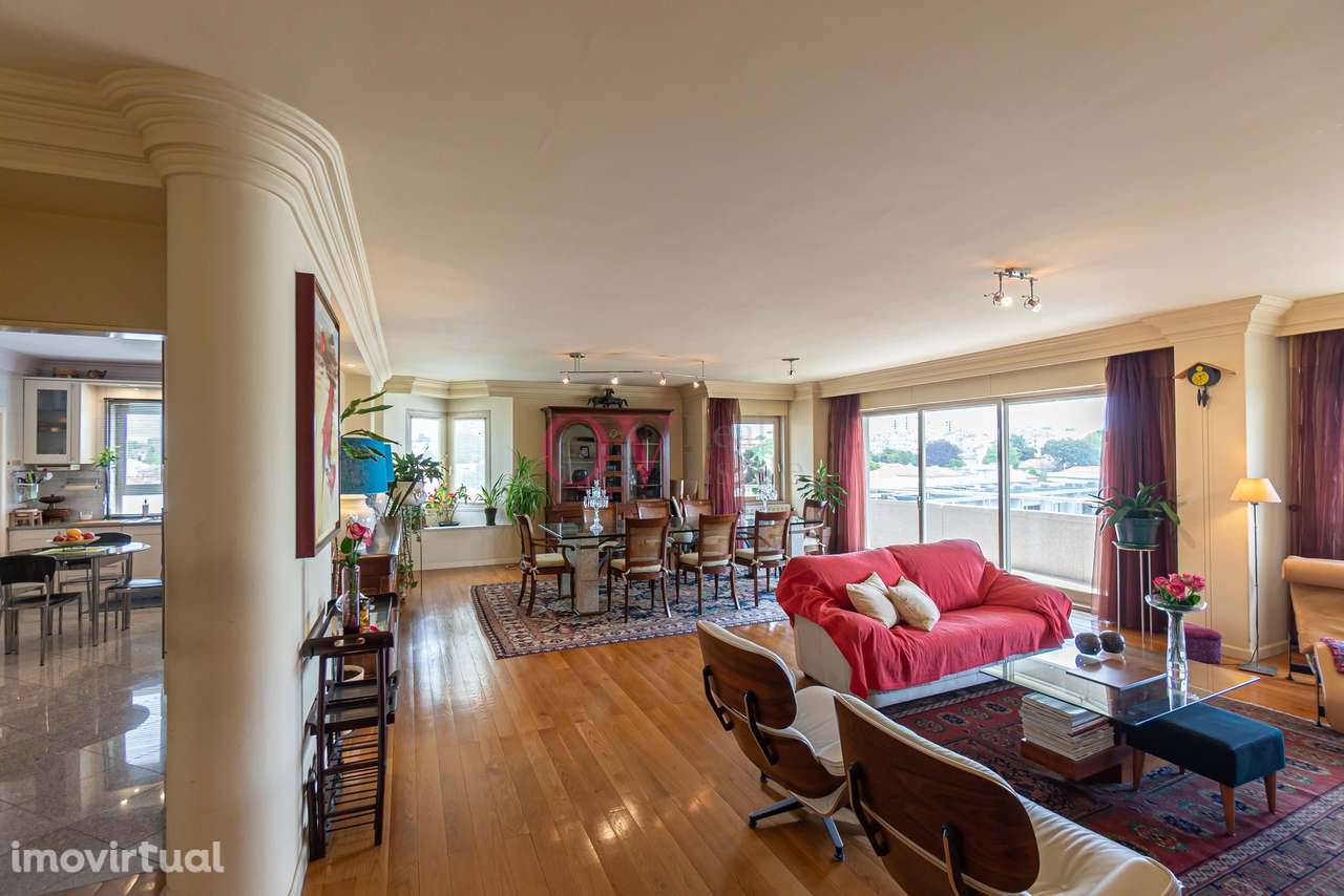 Para venda, apartamento T5 Rua Domingos Sequeira Porto, com varandas, - Grande imagem: 2/48