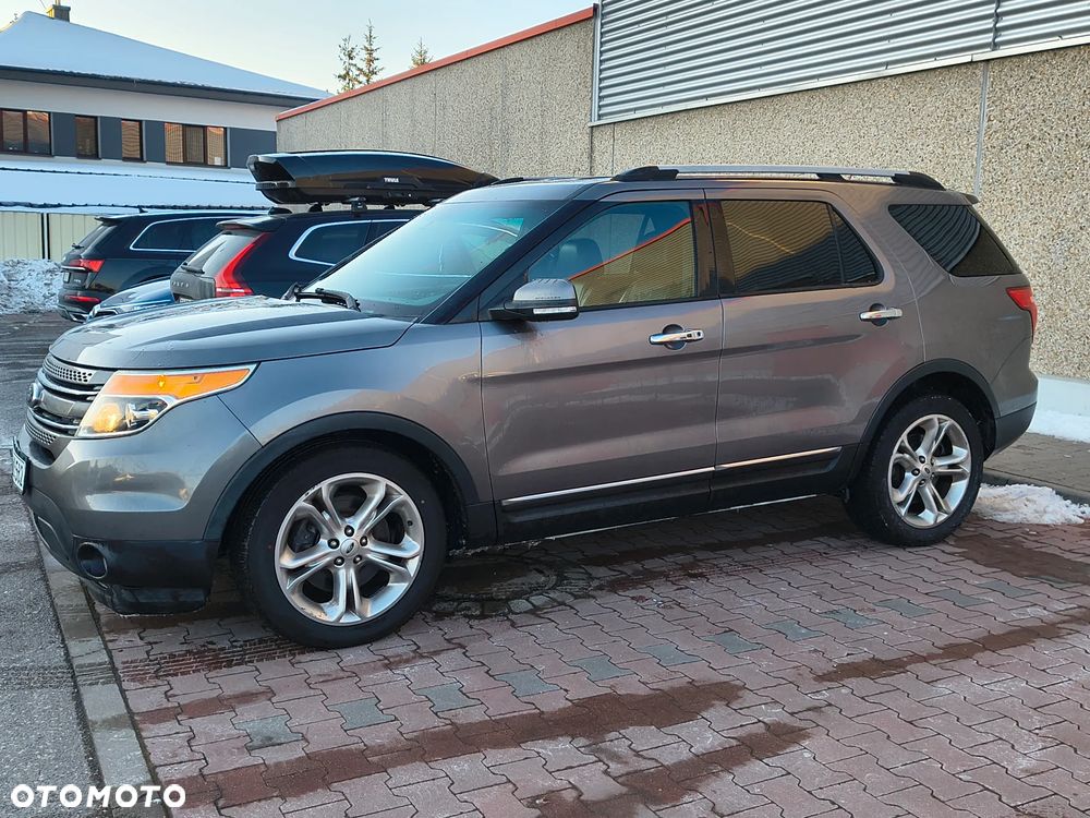 Ford Explorer - 1