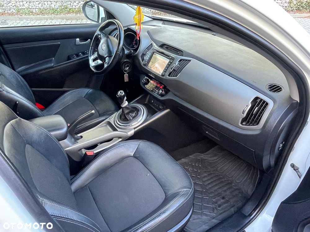 Kia Sportage 1.6 GDI 2WD ISG Dream-Team Edition - 10