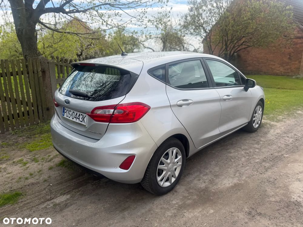 Ford Fiesta - 12