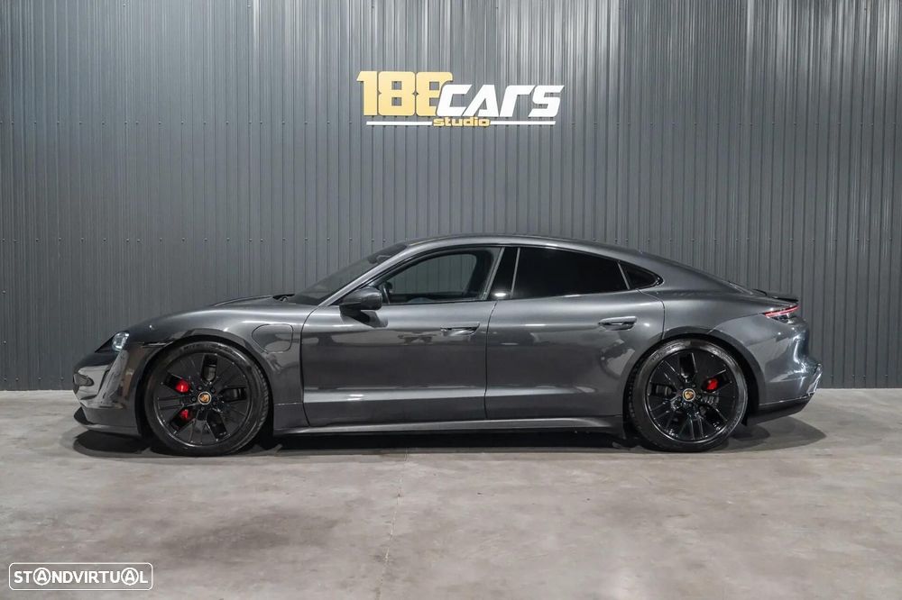 Porsche Taycan 4S - 24