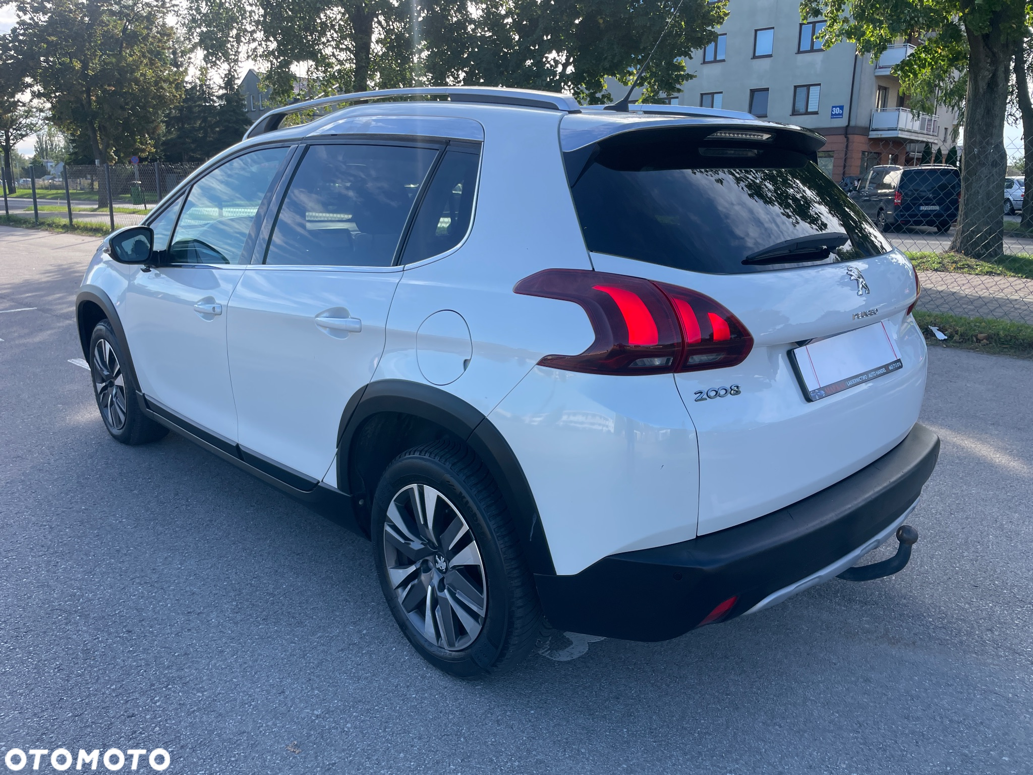 Peugeot 2008 PureTech 110 Stop&Start Style - 14