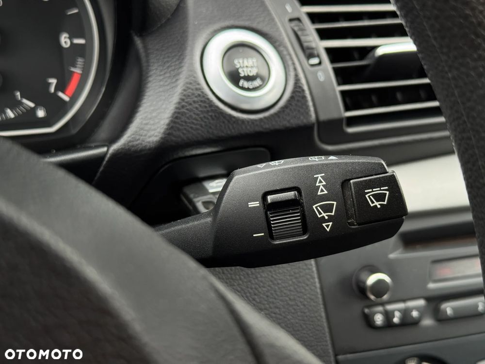 BMW Seria 1 - 25