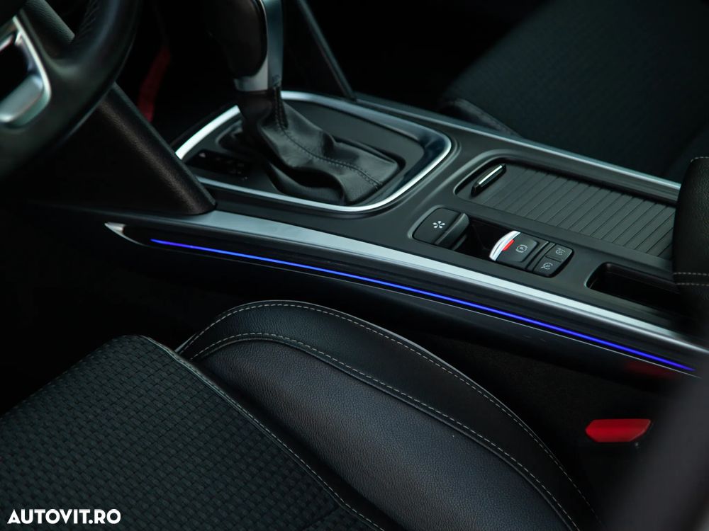 Renault Megane ENERGY dCi 110 EDC BOSE EDITION - 18