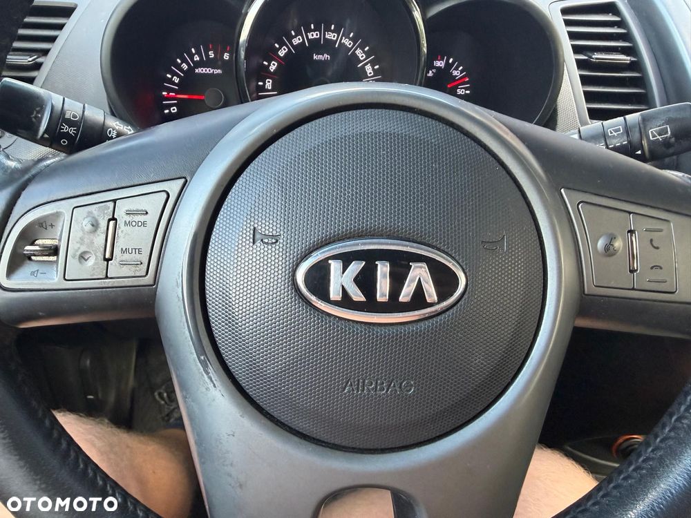 Kia Soul 1.6 CRDI L - 23