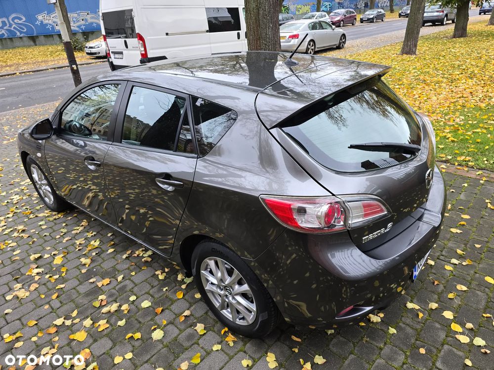 Mazda 3 - 8