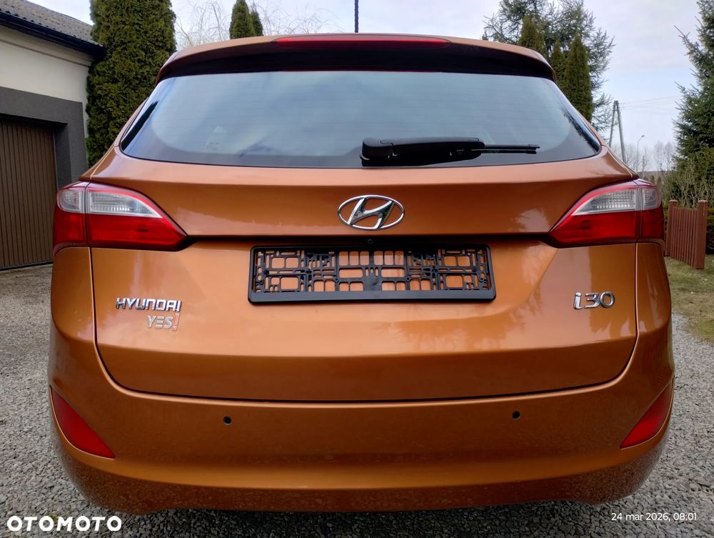 Hyundai i30 blue Kombi 1.6 GDi Trend - 17