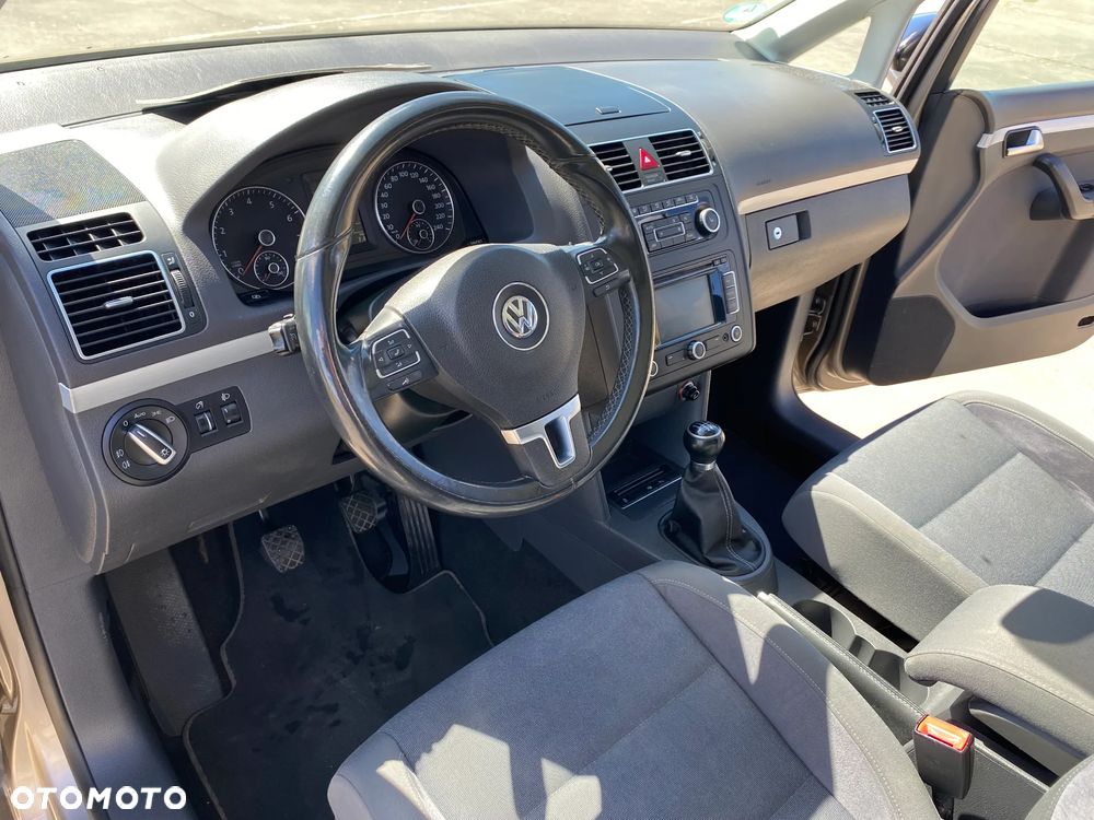 Volkswagen Touran 1.4 TSI STYLE - 15