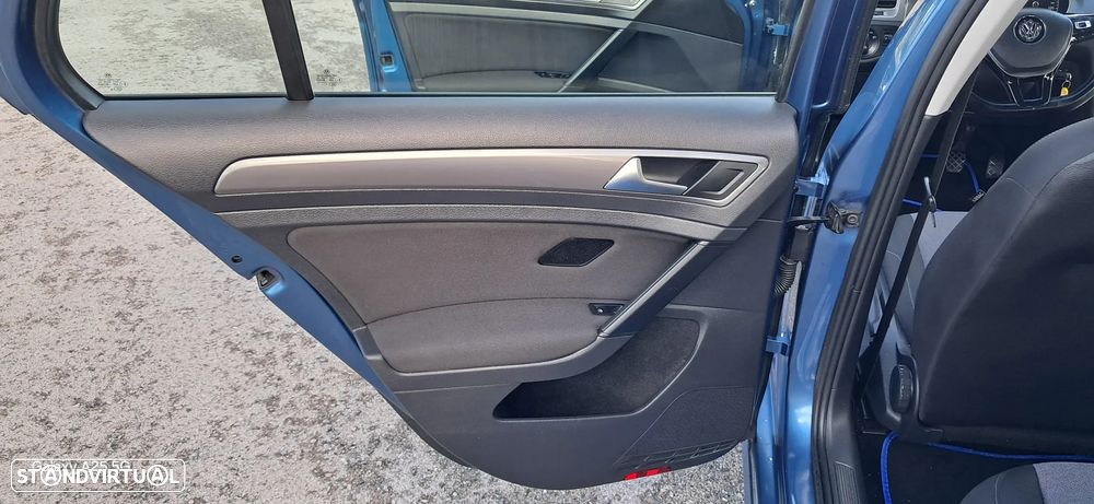 VW Golf 1.6 TDI BlueMotion Comfortline - 31