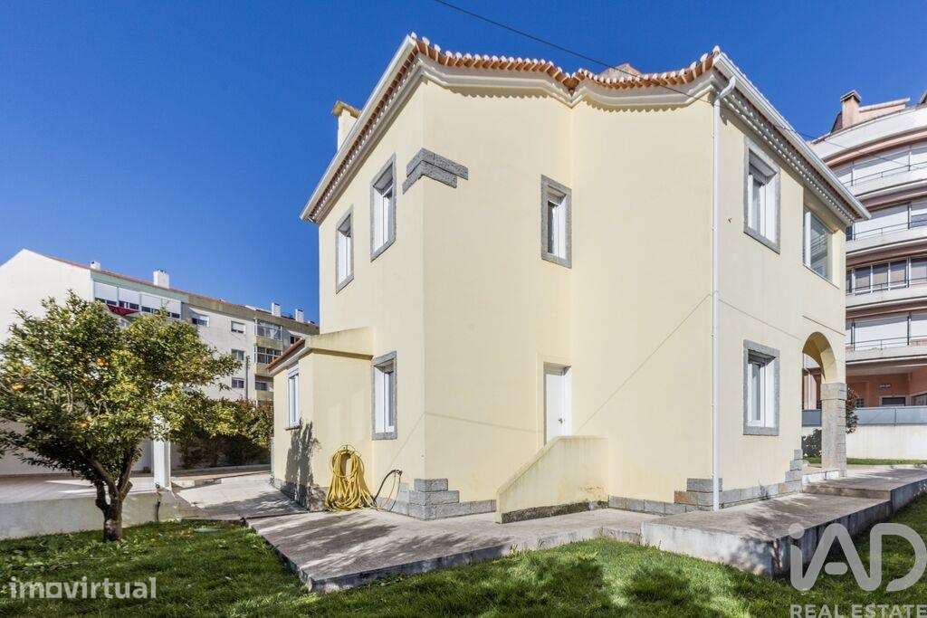 Casa T4 em Agualva E Mira-Sintra de 230,00 m2 - Grande imagem: 2/30