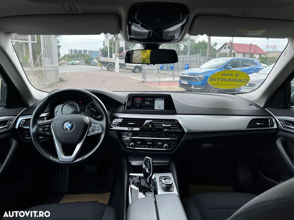 BMW Seria 5 520d AT - 4