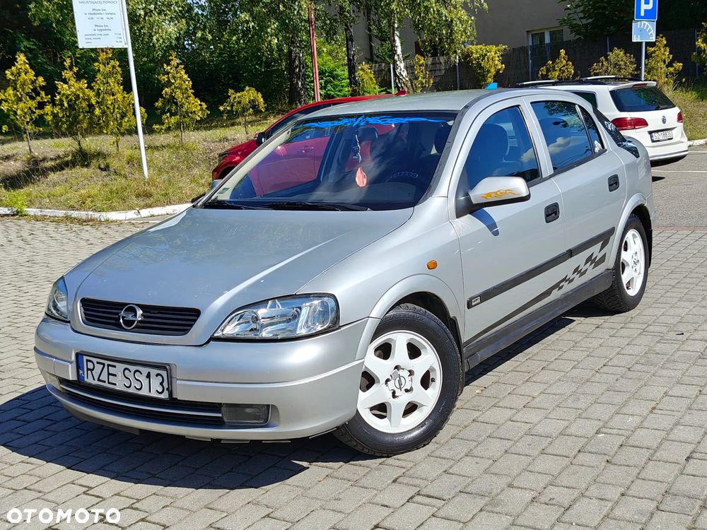 Opel Astra II 2.0 DI Comfort - 1