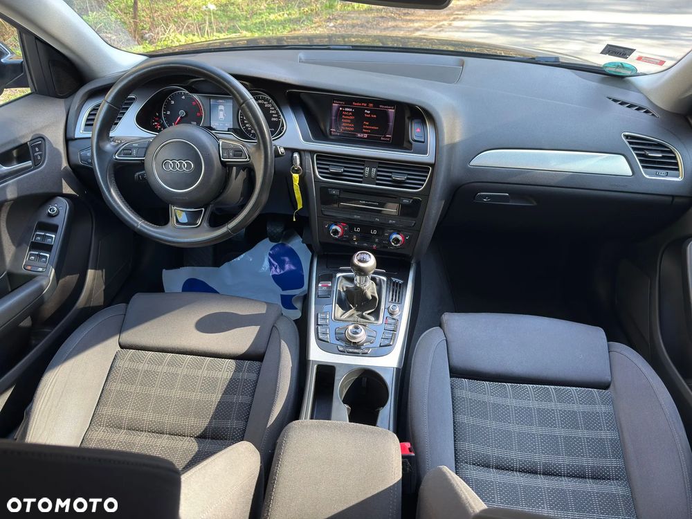 Audi A4 Avant 2.0 TDI DPF Ambiente - 28