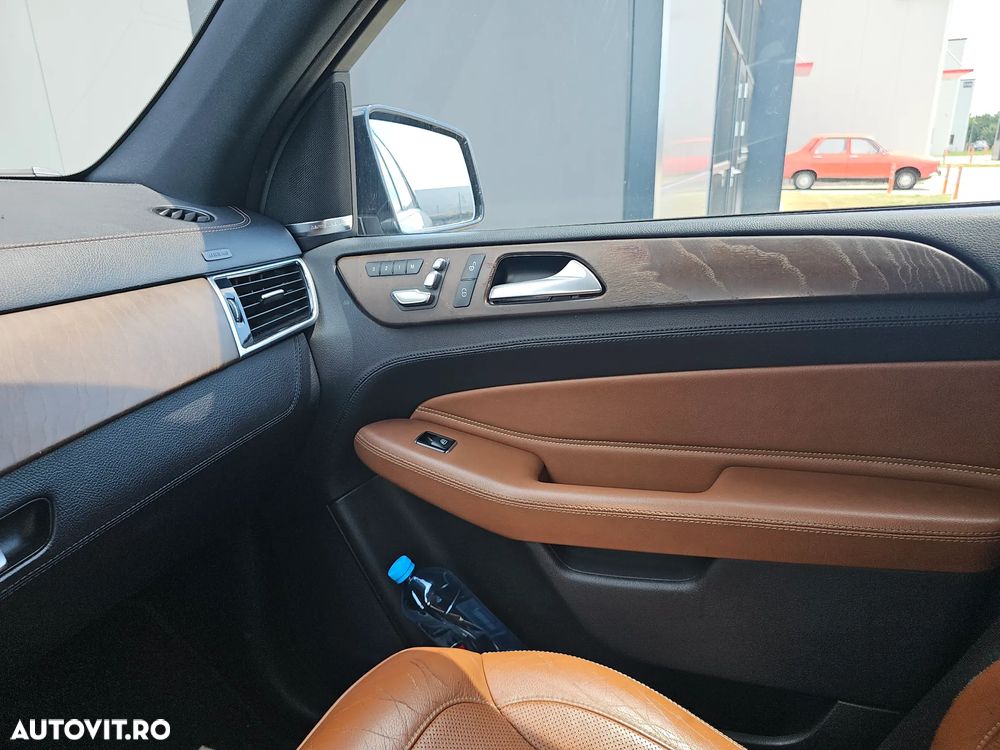 Mercedes-Benz GLE - 12