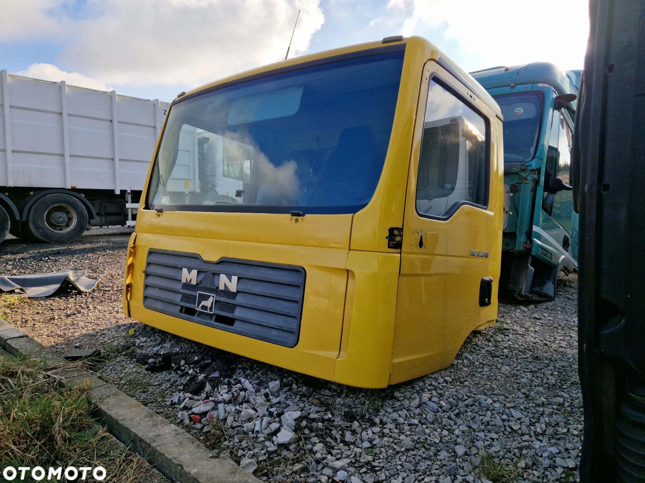 KABINA DZIENNA KRÓTKA MAN TGL TGM - 1