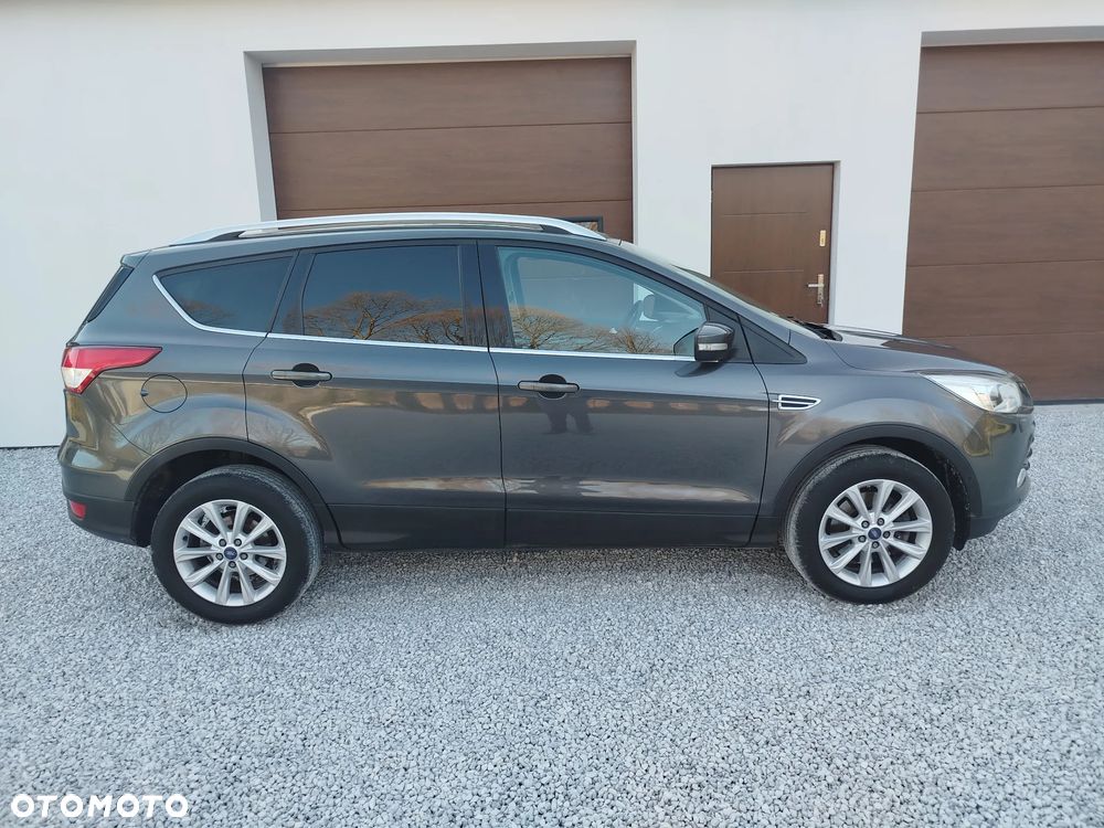 Ford Kuga 2.0 TDCi 2x4 Titanium - 14