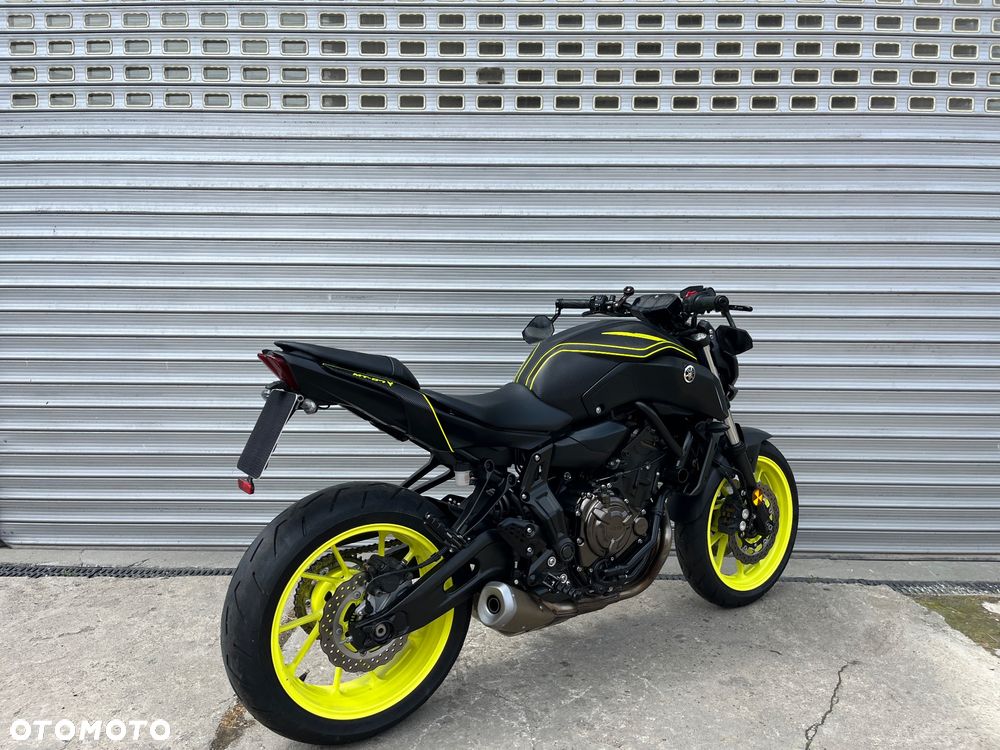 Yamaha MT - 7